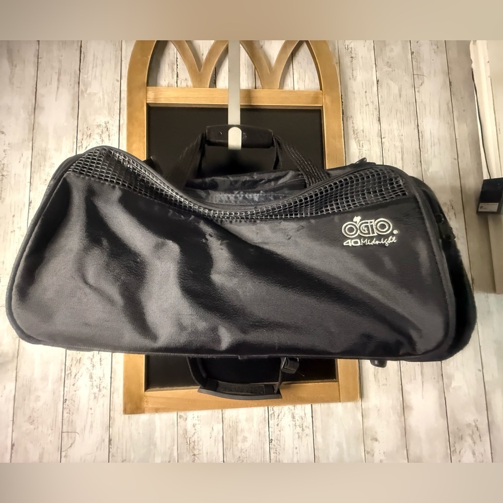 OGIO Commuter Duffel Bag 22" Luggage Black (40 Midnight Blk) Travel Shoulder